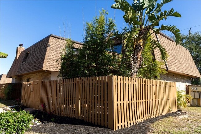 Building Photo - 1794 S Park Ave