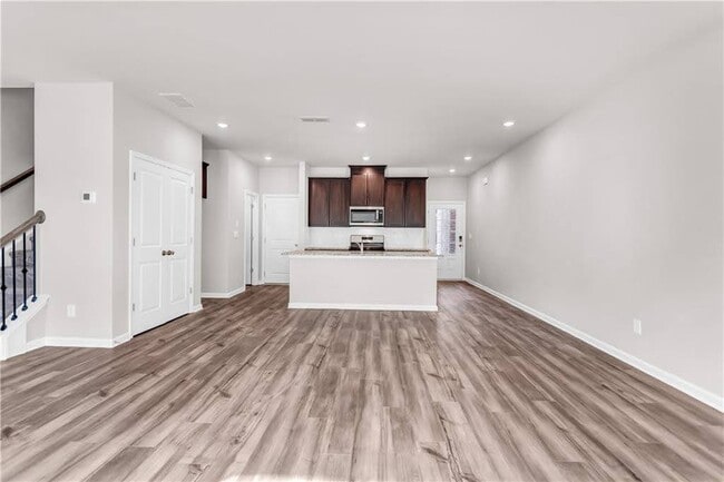 Photo - 1575 Villageside Ct