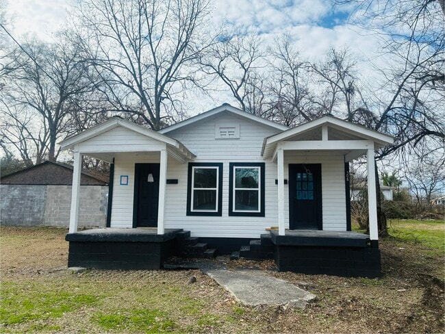 Building Photo - 508 Riley St