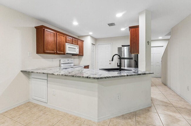 Photo - 2764 SE Birmingham Dr