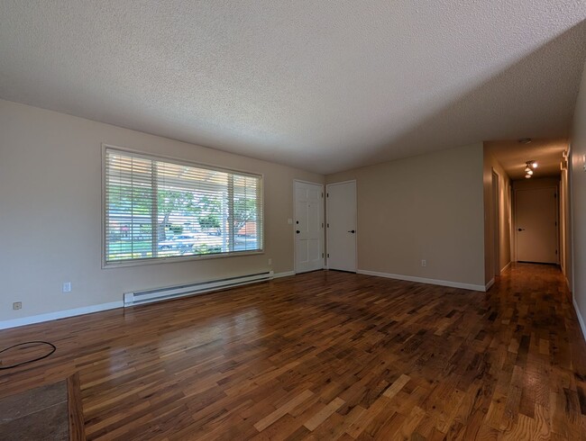 Photo - Great 4-Bedroom, 1.5-Bath Home In The River Road Area Of Eugene!