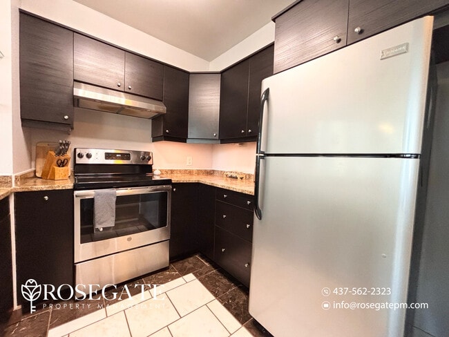 Photo - All-Inclusive 2-Bedroom Condo with Parking, Locker & Internet – Pet Friendly – Barrie Unit 511