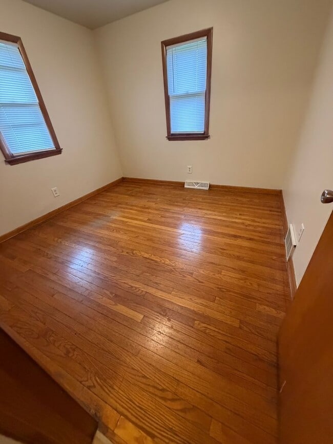 Photo - Creek Unidad 1443