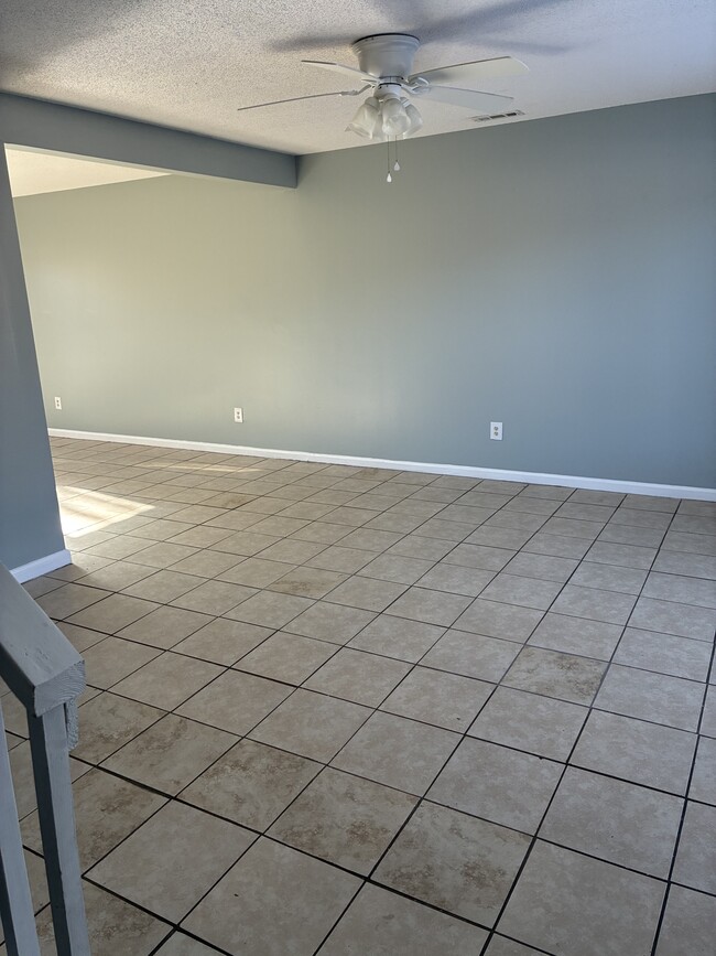 Photo - 112 Concord Dr