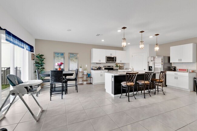 Photo - 473 Archway Pl
