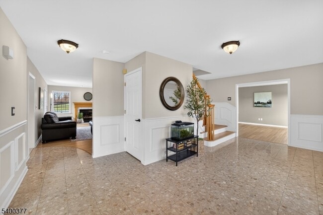 Photo - 7 Sun Valley Way