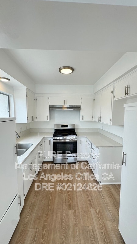 Photo - 11300 Acacia Avenue Unidad C