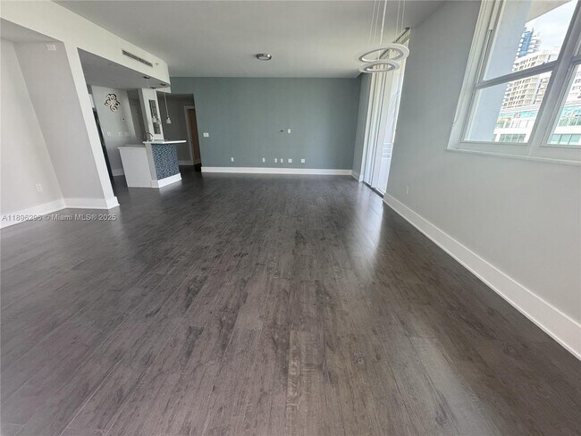 Photo - 5970 Indian Creek Dr Unit PH-3