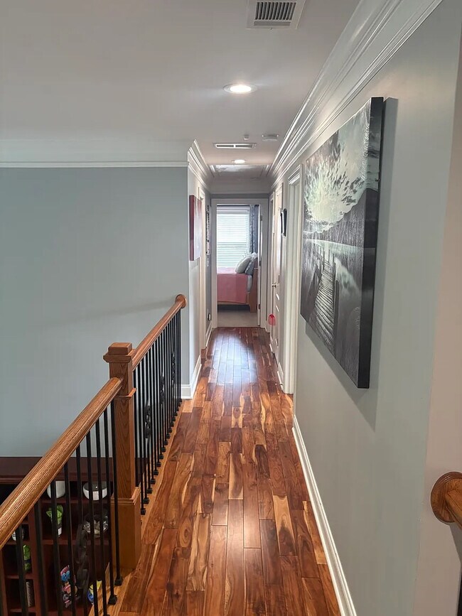 Photo - Room in House on Ridgemoor Dr