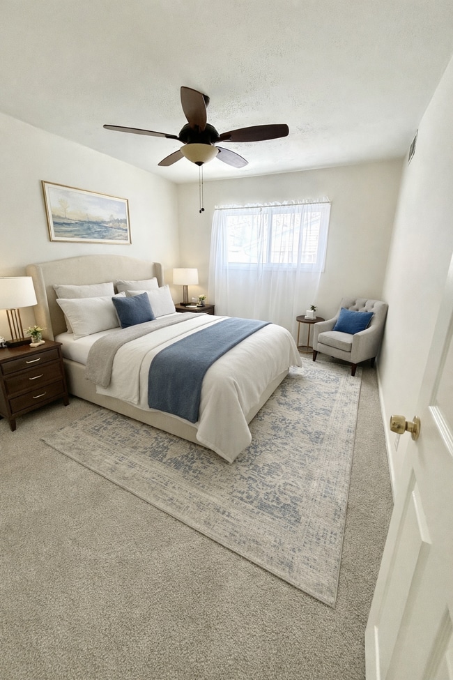 Photo - 18288 Deering St