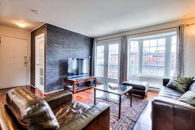 Photo - 4373 Av Av Coloniale, Unit 4