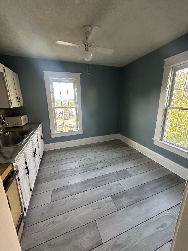 Photo - 102 W Chartes St Unit B