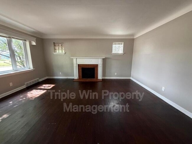 1629 Redman Rd