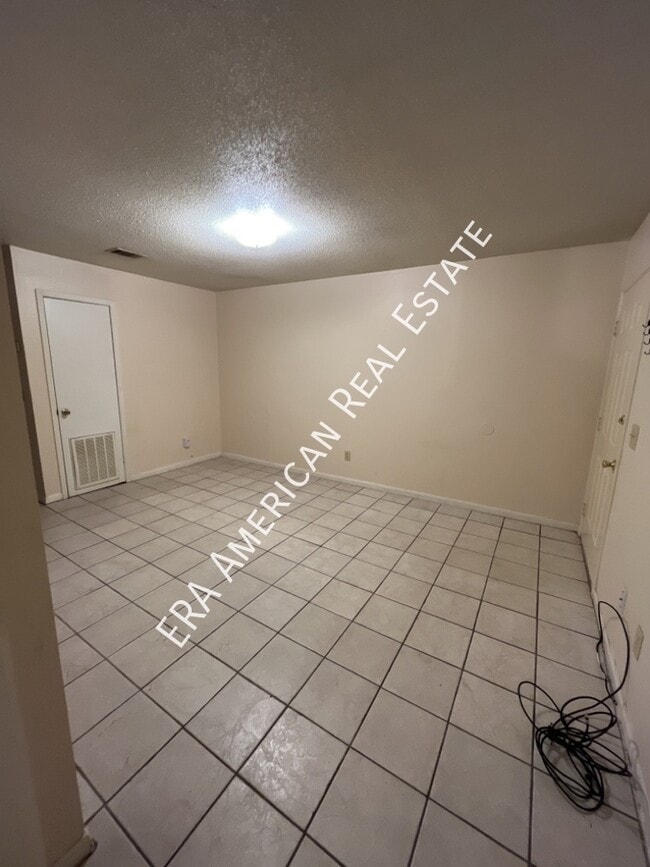 Photo - 68 Twin Trees Dr Unit 68 Twin Trees Drive  C