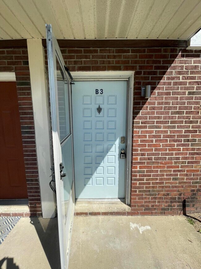 Photo - 145 4th Ave