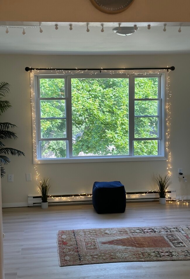 Living Room - 91 Faith St Apartments Unit 91