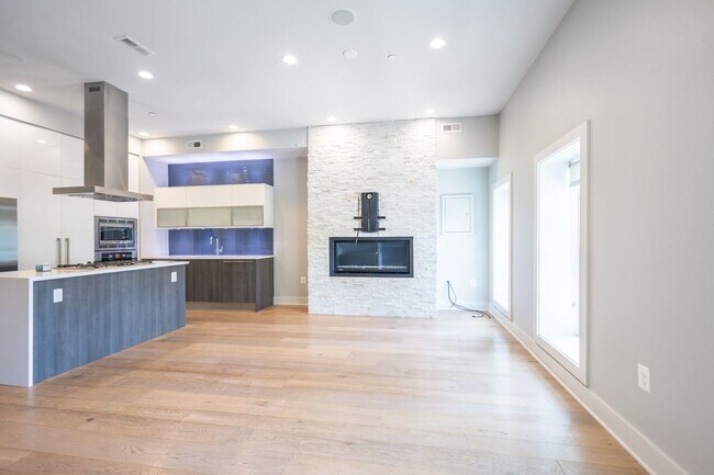 Photo - Stunning 2 BR/2 BA Condo in Columbia Heights!