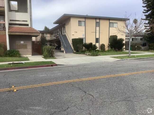 Building Photo - 715 S Adams St Unit 2bedroom Glendale ca. Rental