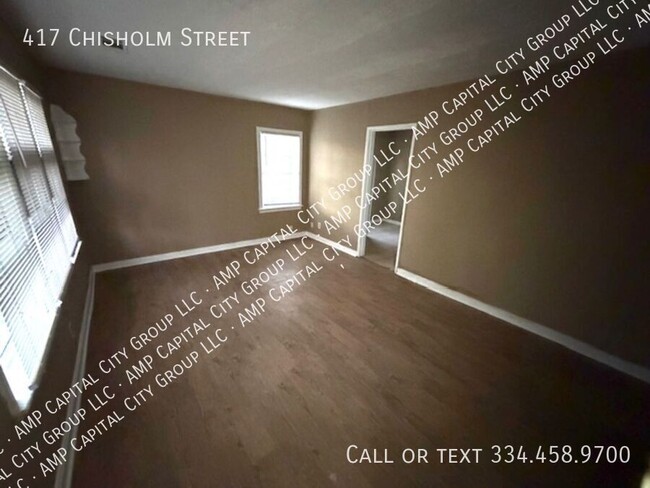 Photo - 417 Chisholm St
