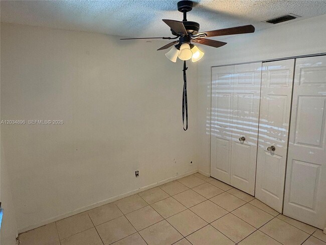 3819 SW 69th Ave
