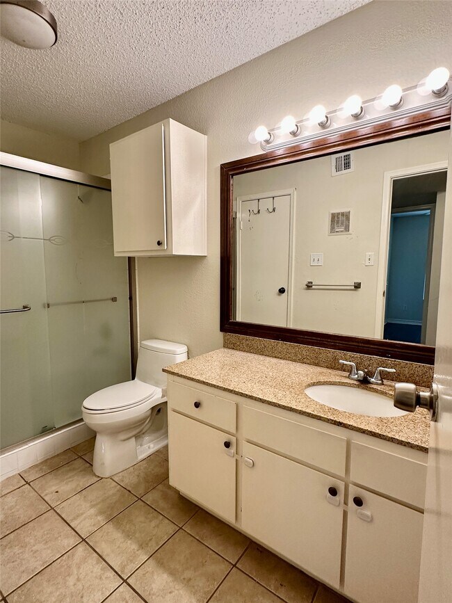 Photo - 2750 Holly Hall St Unidad 1215