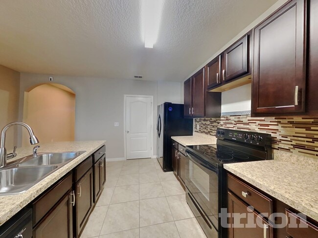 Photo - 530 Squires Grove Dr