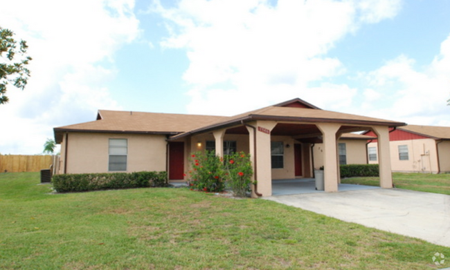 Building Photo - 2/2 Duplex for Rent in East Orlando $1300 Rental