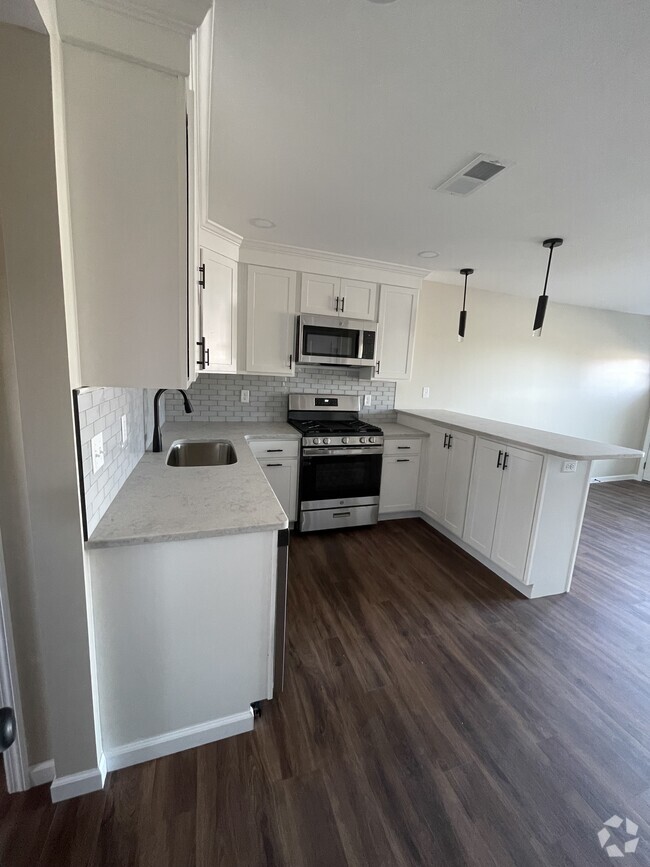 Building Photo - 333 Niagara St Unit 1 Rental