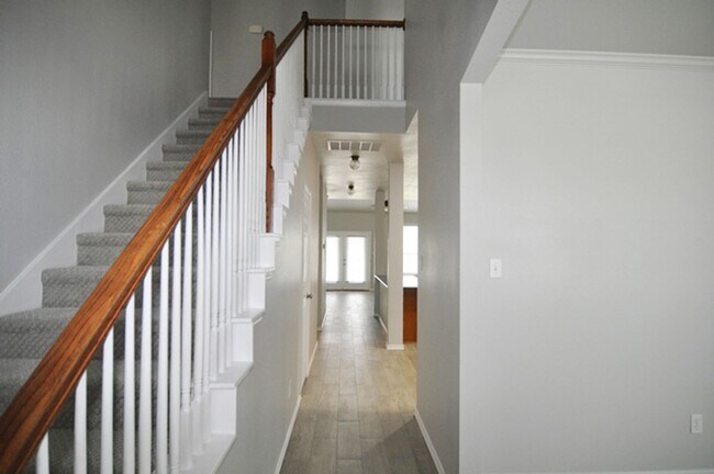 Photo - 9020 Brook Hill Ln