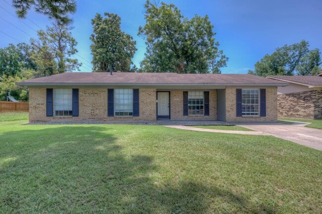 Photo - 1312 Fox St