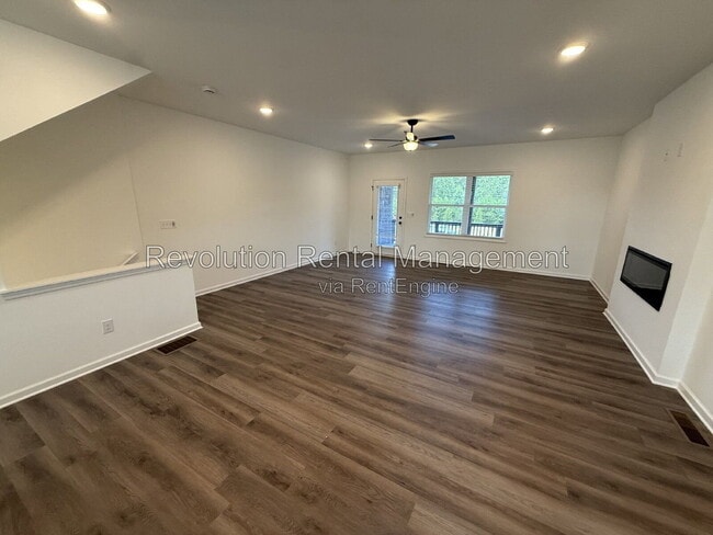 Photo - 34 Nickel Dr