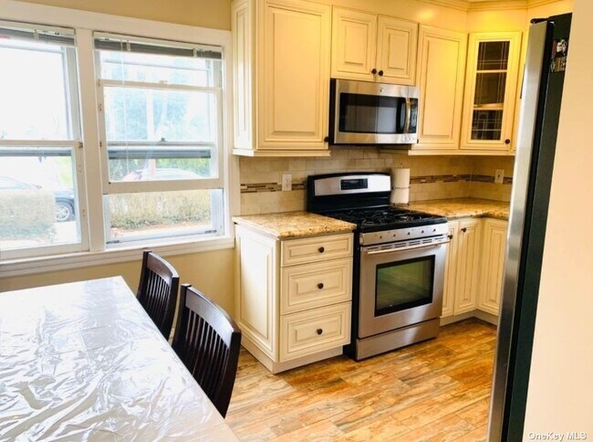 Photo - 21 Sunset Ave