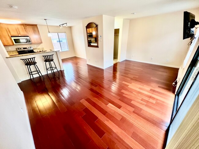 Photo - 300 Glenwood Cir Unit 300 Glenwood #147