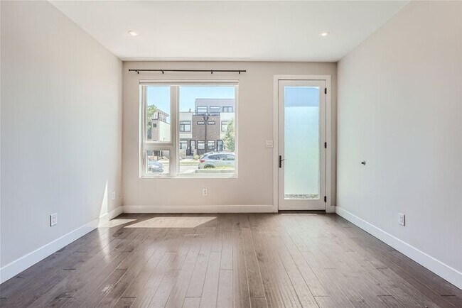Photo - Luxurious 3br/3ba in RiNo + ROOFTOP PATIO!
