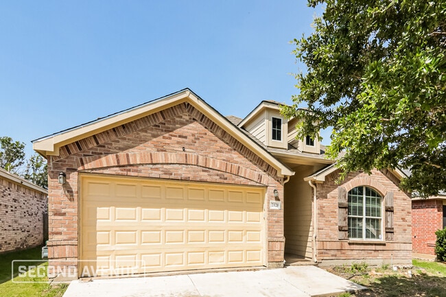 Building Photo - 2121 Juniper Dr
