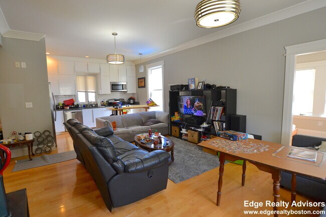 Photo - 92 Fayette St Unidad 1