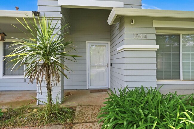 Photo - 3 Bedroom Home with RV/Boat Parking, Large Yard & Chicken Coop – Cul-de-Sac Location Near Kids Ki...
