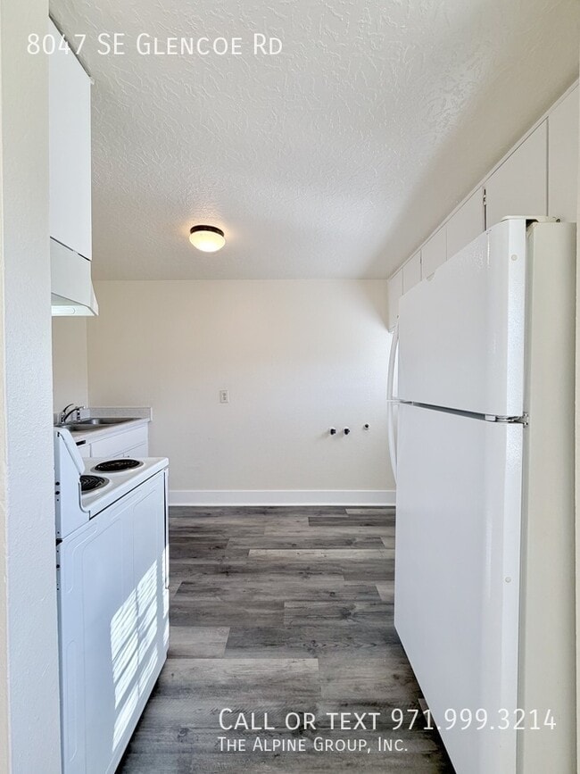 Photo - 8047 SE Glencoe Rd