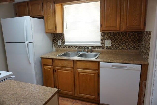 Photo - 2 Bedroom 2 Bath Townhome Near NAS Jax. No Additional Monthly Fees