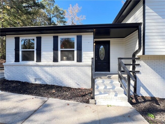 Photo - 550 Oglesby Bridge Rd SE