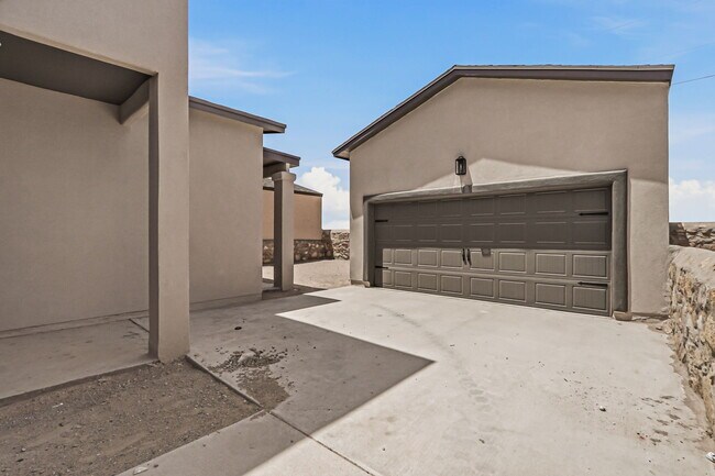 Photo - 14313 Steve Joyce Pkwy