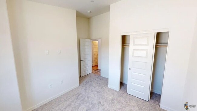 Photo - 2403 Dale Ct