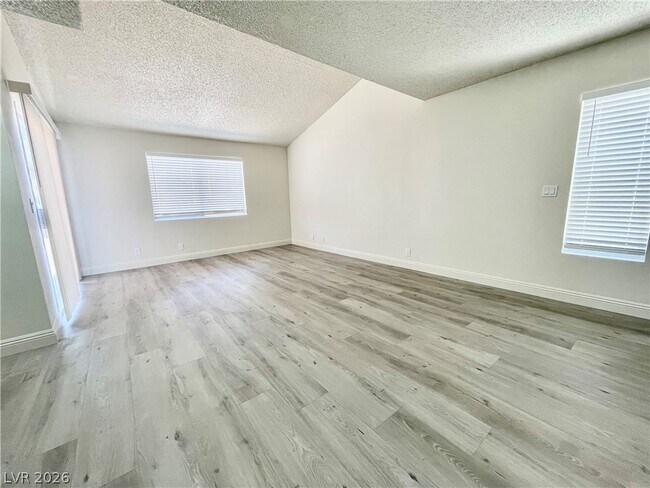 Photo - 5187 Greene Ln Unit B