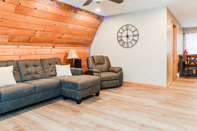 Photo - 713 Paris Hill Rd