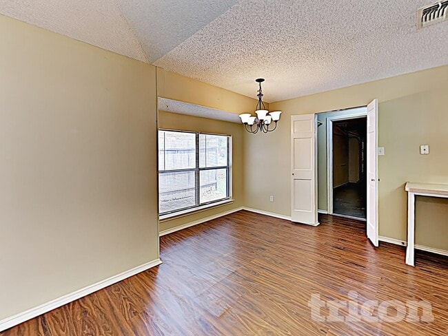 Photo - 773 Parkview Dr