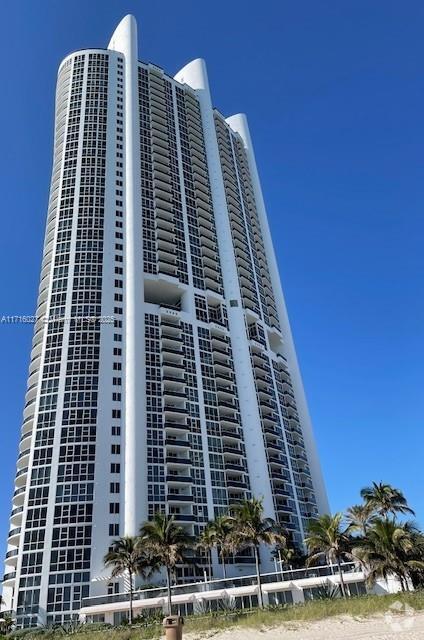 Building Photo - 18201 Collins Ave Unit PH5502 Rental