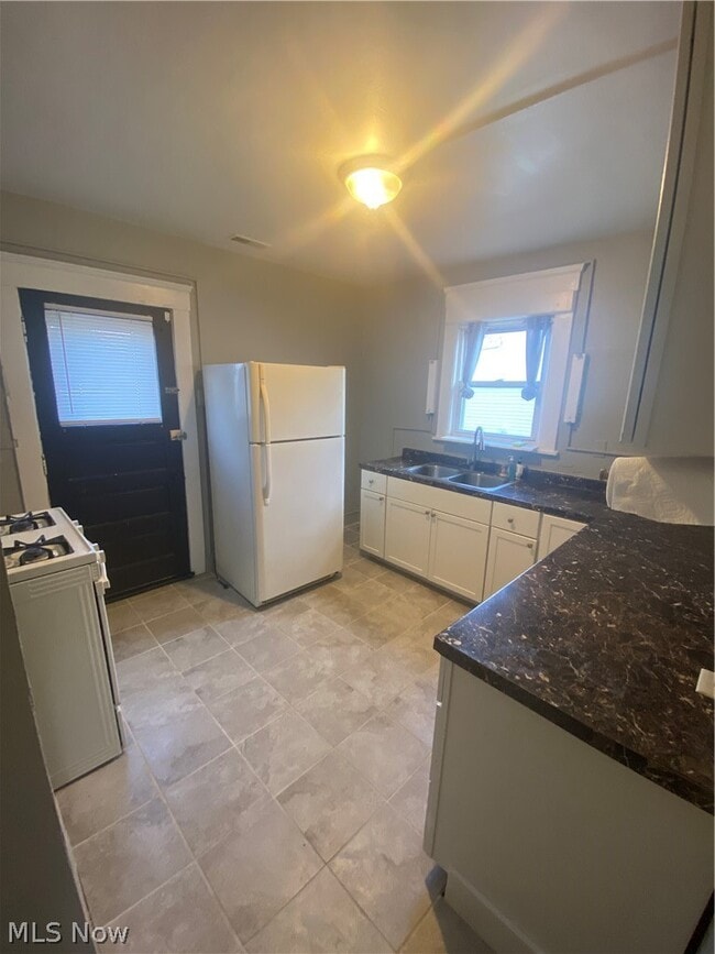 Photo - 4435 State Rd