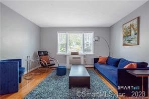 Photo - 747 N Main St
