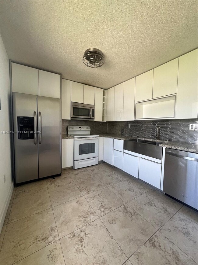 Photo - 13742 SW 147th Cir Ln