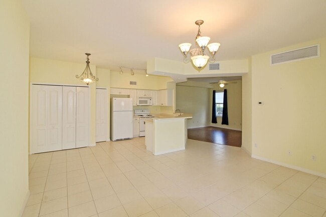 Photo - L'Pavia Condo for Annual Rent